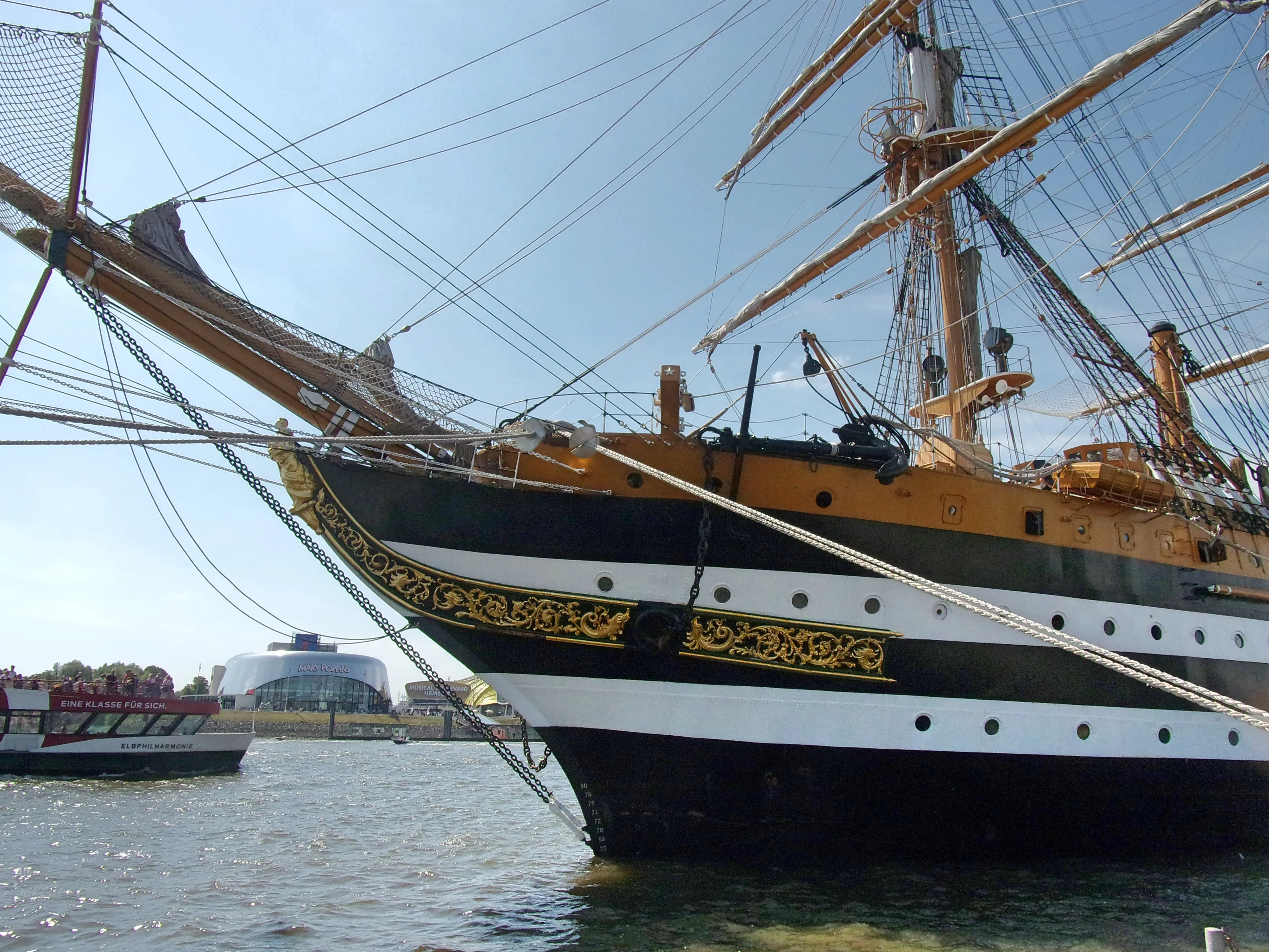 Amerigo Vespucci visiting Hamburg, 2018.